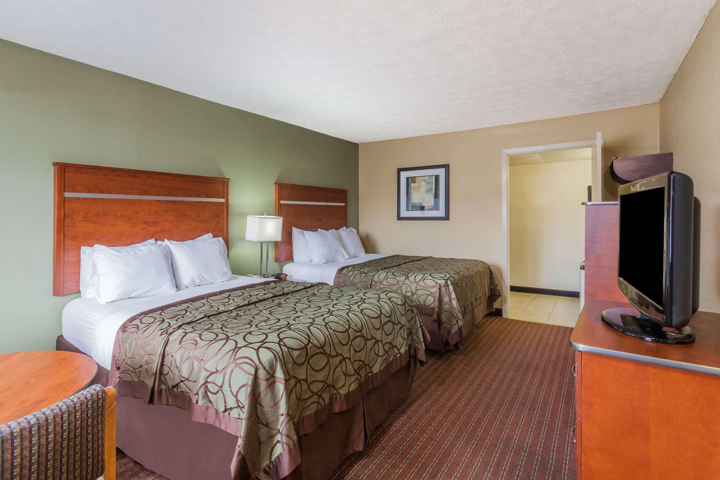 Baymont By Wyndham Pigeon Forge Near Island Drive Hotell Exteriör bild