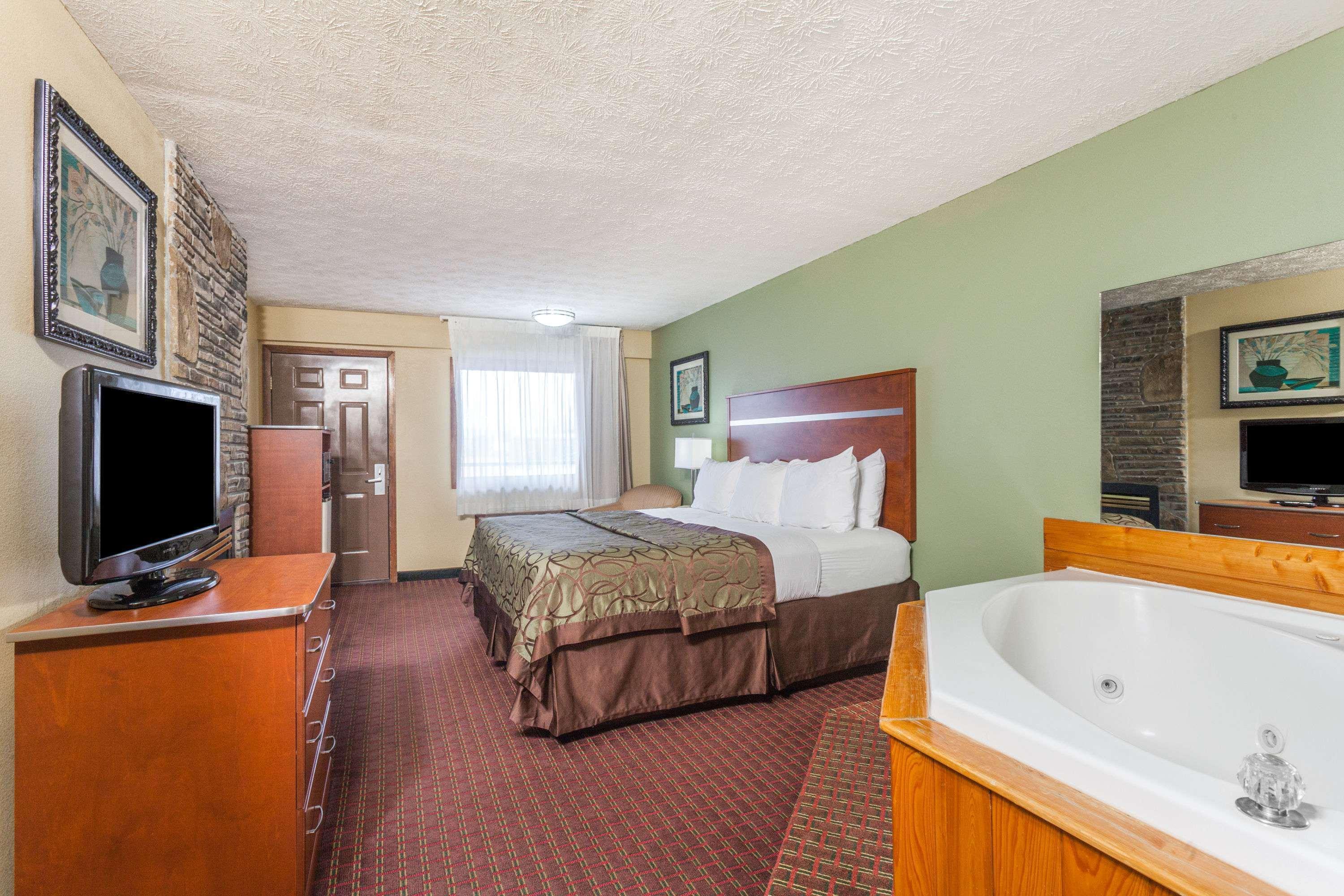 Baymont By Wyndham Pigeon Forge Near Island Drive Hotell Exteriör bild