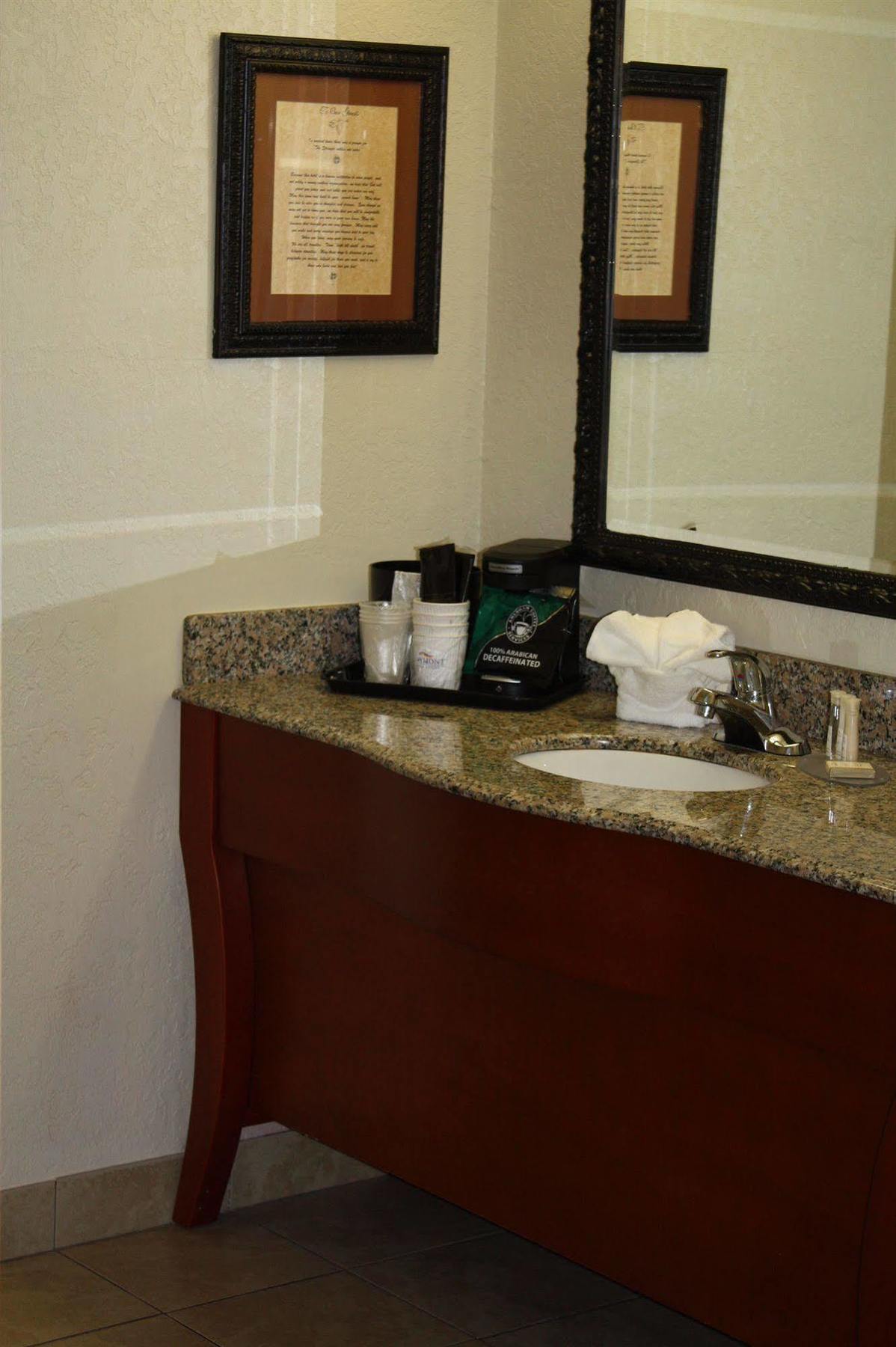 Baymont By Wyndham Pigeon Forge Near Island Drive Hotell Exteriör bild